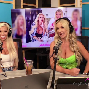 coffeeandcleavage #8931773