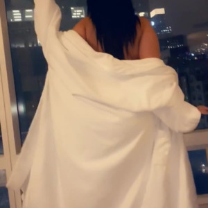 Video by realdiamonddoll published on June 5,2023 06:54:00 - BestThots