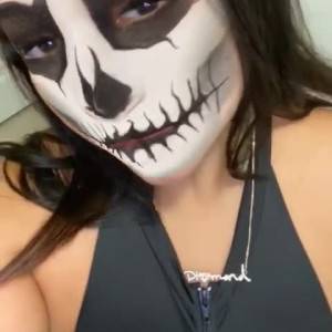 Video by realdiamonddoll published on May 15,2023 07:44:00 - BestThots