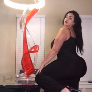 Video by realdiamonddoll published on May 1,2023 19:31:00 - BestThots