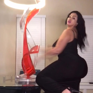 Video by realdiamonddoll published on July 21,2023 16:04:00 - BestThots