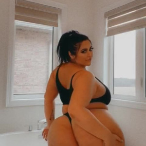 Video by realdiamonddoll published on May 13,2023 20:24:00 - BestThots