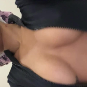 Video by urfavangell published on May 21,2023 22:43:00 - BestThots
