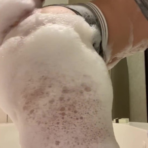 Video by lilianaheartsss published on April 8,2023 06:12:00 - BestThots