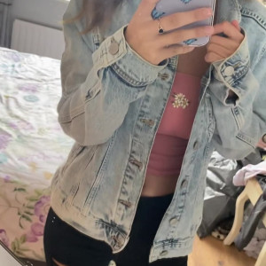 Video by honey_babyx published on March 29,2023 17:50:00 - BestThots