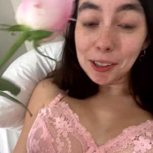 Video by honey_babyx published on July 5,2023 09:12:00 - BestThots