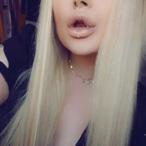 Video by mistresslaura11 published on August 20,2023 19:19:00 - BestThots