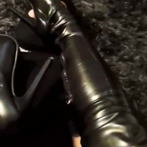 Video by mistresslaura11 published on June 22,2023 21:09:00 - BestThots