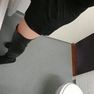 Video by mistresslaura11 published on July 22,2023 04:12:00 - BestThots