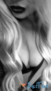 Video by mistresslaura11 published on January 19,2025 05:00:30 - BestThots