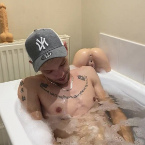 Video by harri_oakland89 published on March 18,2023 07:36:00 - BestThots