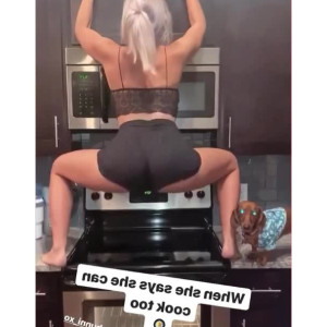 Video by layla_bunni published on May 11,2023 10:17:00 - BestThots