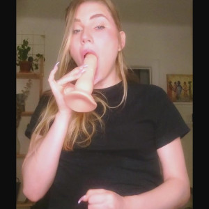Video by qtee_foxx published on April 18,2023 15:17:00 - BestThots