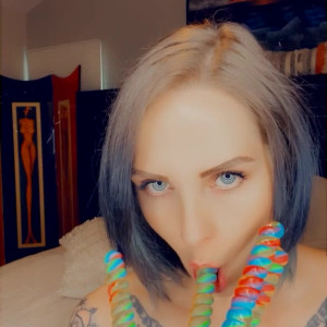 Video by ellabarnett published on June 9,2023 00:42:00 - BestThots