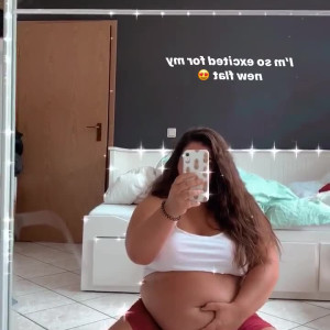 Video by adorethebelly1 published on April 15,2023 14:56:00 - BestThots
