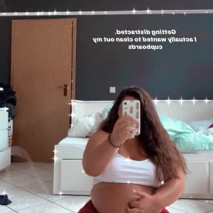 Video by adorethebelly1 published on June 26,2023 23:18:00 - BestThots