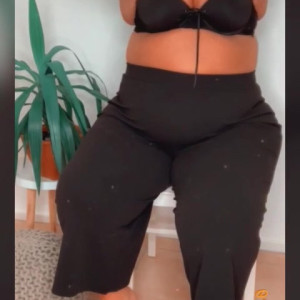 Video by adorethebelly1 published on June 22,2023 23:39:00 - BestThots