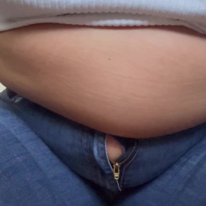 Video by adorethebelly1 published on May 28,2023 18:26:00 - BestThots