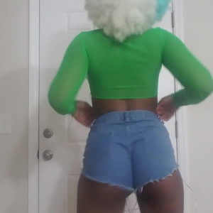 Video by dancekwen published on March 30,2023 05:56:00 - BestThots