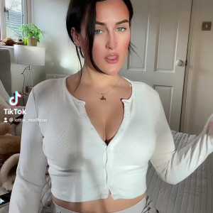 lottie_m #3625378