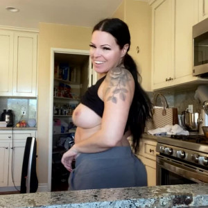 Video by peachyqueenamelia published on May 25,2023 22:22:00 - BestThots