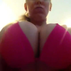 Video by xalexraex published on August 21,2023 22:00:00 - BestThots