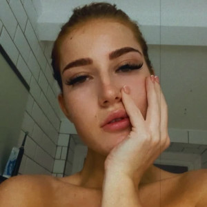 Video by xalexraex published on May 18,2023 20:51:00 - BestThots