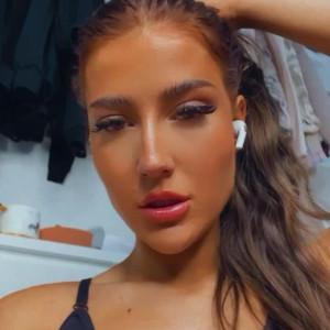 Video by xalexraex published on June 2,2023 05:07:00 - BestThots