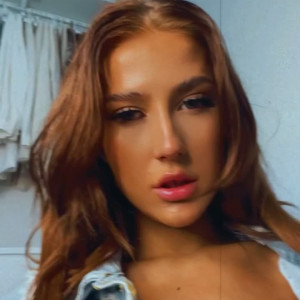 Video by xalexraex published on March 8,2023 01:40:00 - BestThots