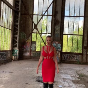 Video by jadeoflondon.uk published on April 3,2023 05:52:00 - BestThots