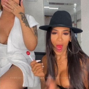 sweetlaurasaenz #4690919