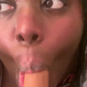 Video by therealzoey published on April 19,2023 14:10:00 - BestThots