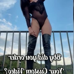 Video by mala_morena published on April 21,2023 23:30:00 - BestThots