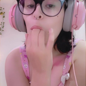 Video by cl0wnpwuppy published on March 2,2023 06:22:00 - BestThots