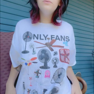 Video by cl0wnpwuppy published on April 3,2023 15:28:00 - BestThots