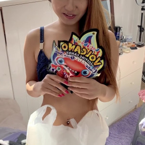 Video by bikinimama published on May 4,2023 10:06:00 - BestThots