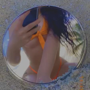 nikkimahana #5824030