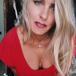 Video by doubledboatgirl published on May 14,2023 02:20:00 - BestThots