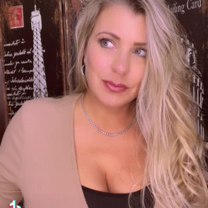 Video by doubledboatgirl published on July 11,2023 09:15:00 - BestThots