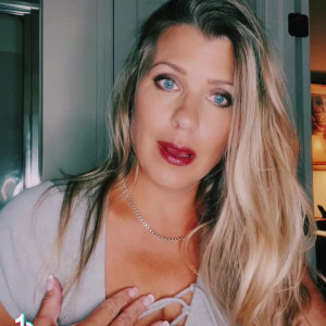 Video by doubledboatgirl published on May 24,2023 01:53:00 - BestThots