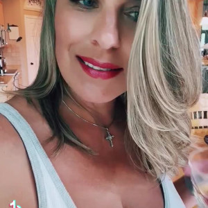 Video by doubledboatgirl published on May 4,2023 11:54:00 - BestThots