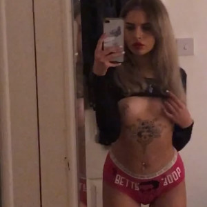 rosieanya #5482610