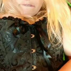 Video by lizzyminx published on June 14,2023 18:52:00 - BestThots
