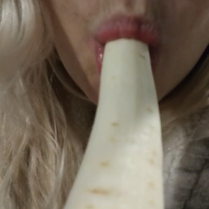Video by lizzyminx published on April 9,2023 09:46:00 - BestThots