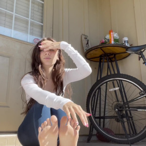 Video by daddysdestinyxo published on August 1,2023 09:49:00 - BestThots