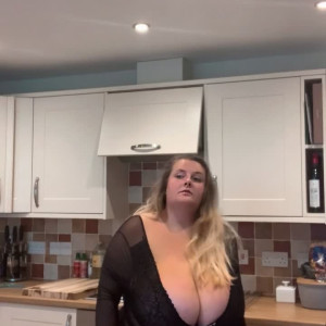 Video by rosiebigboobs published on March 22,2023 20:33:00 - BestThots