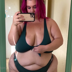 Video by godbrittlovebliss published on July 25,2023 17:34:00 - BestThots