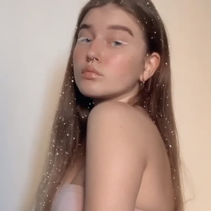 mycourtneyfrost #3639969