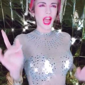 Video by luxneon published on April 19,2023 06:03:00 - BestThots