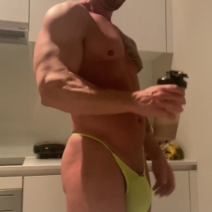 tom0fbrussels #5015566